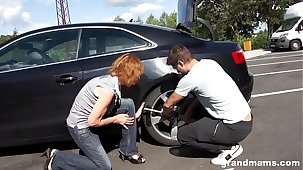 Horny superannuated bitch Amanda stalled car premise fuck on GrandMams.com
