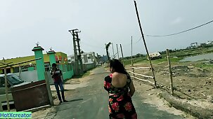Indian superb Milf bhabhi fucking muddle-headed beach resort!!